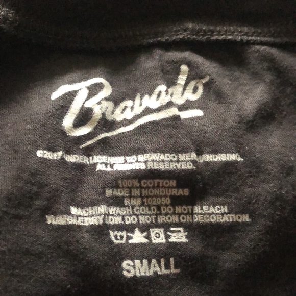 Woman’s Guns N Roses Band Tank Top - Picture 3 of 3